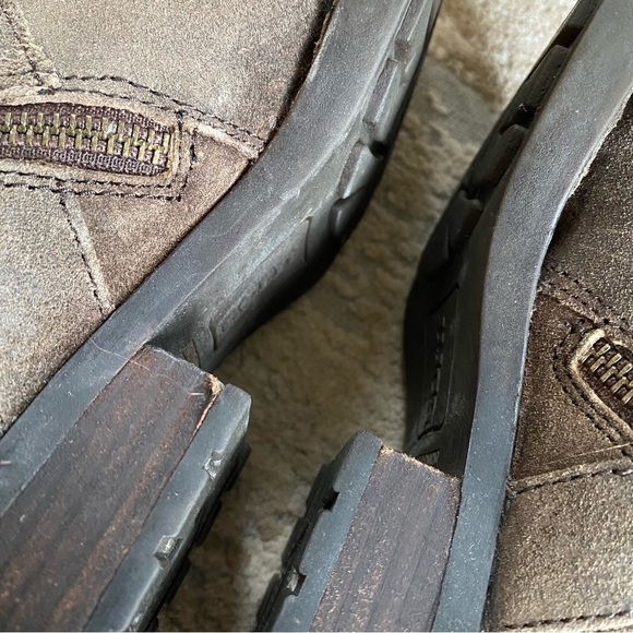 Born Trinculo Boots Ankle Booties Gray Taupe Suede Buckle Strap Detail: 5M - Picture 9 of 14